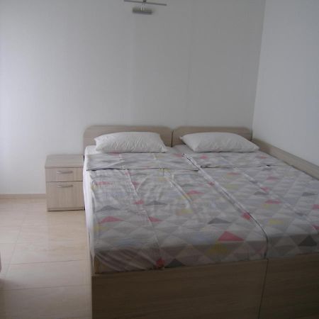 Apartmani Matela Petrcane Luaran gambar