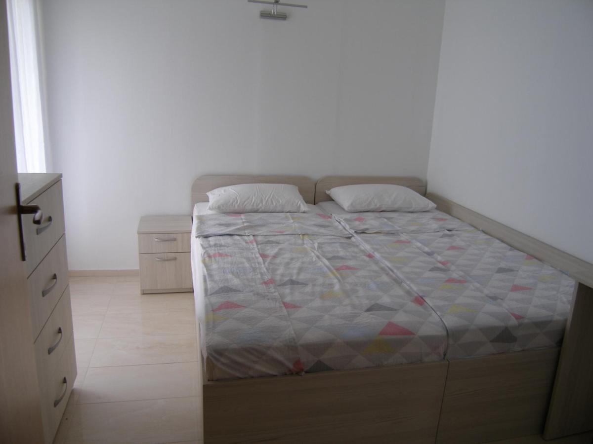 Apartmani Matela Petrcane Luaran gambar